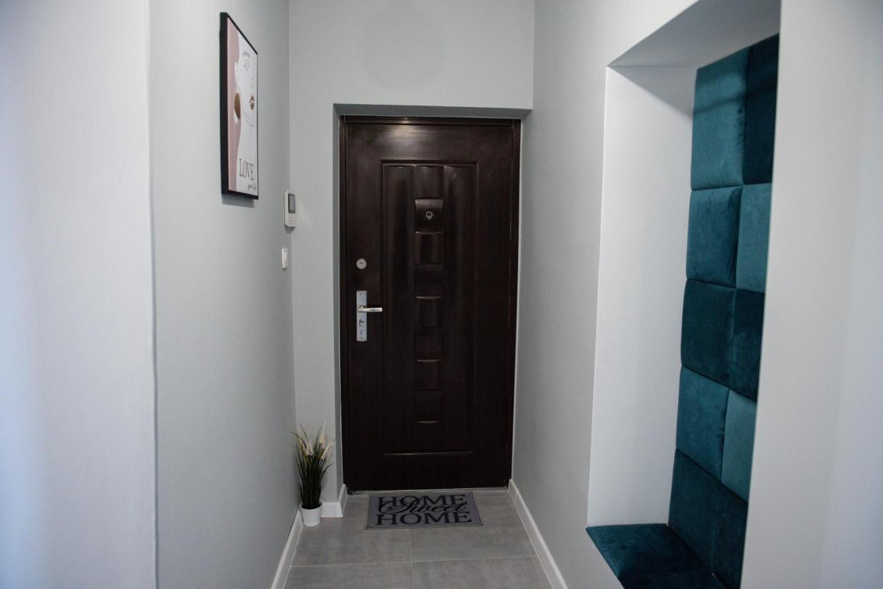 Apartament Przy Fontannach Apartment Gliwice Exterior foto